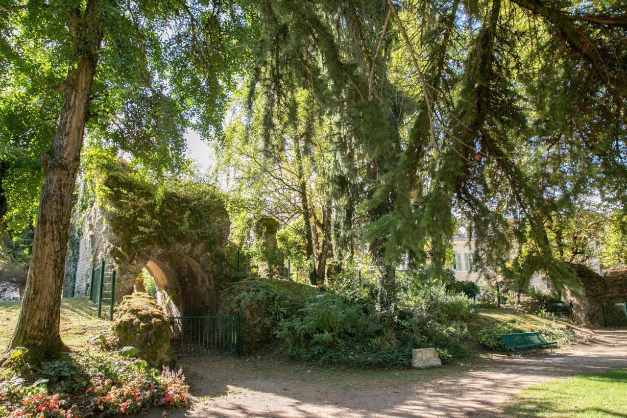 Les Arènes - 2 chambres - Climatisé avec Balcon Périgueux Esterno foto